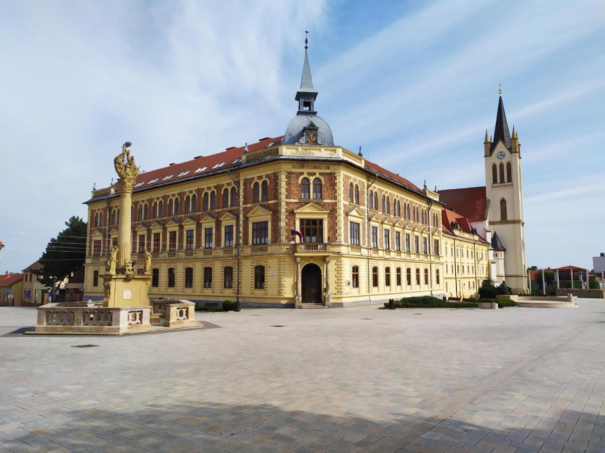 Siraly Apartament