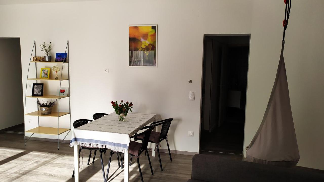 Siraly Apartment